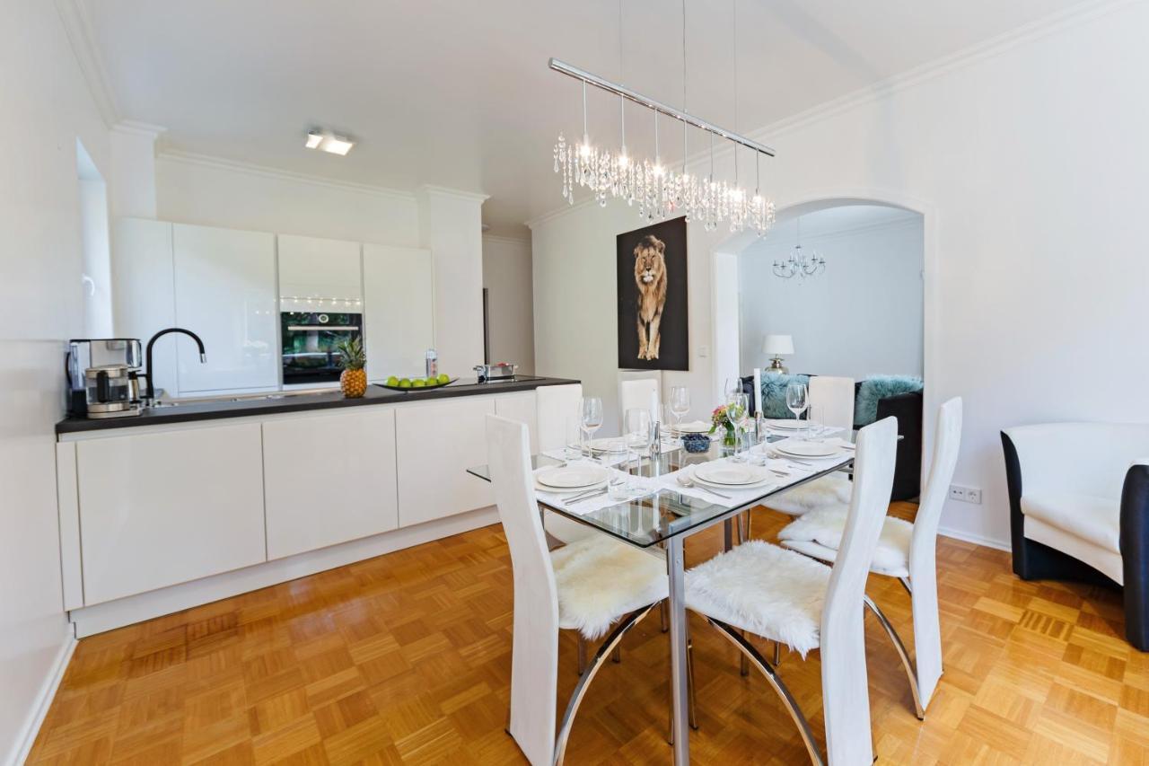 Family Apartment City Center באדן-באדן מראה חיצוני תמונה