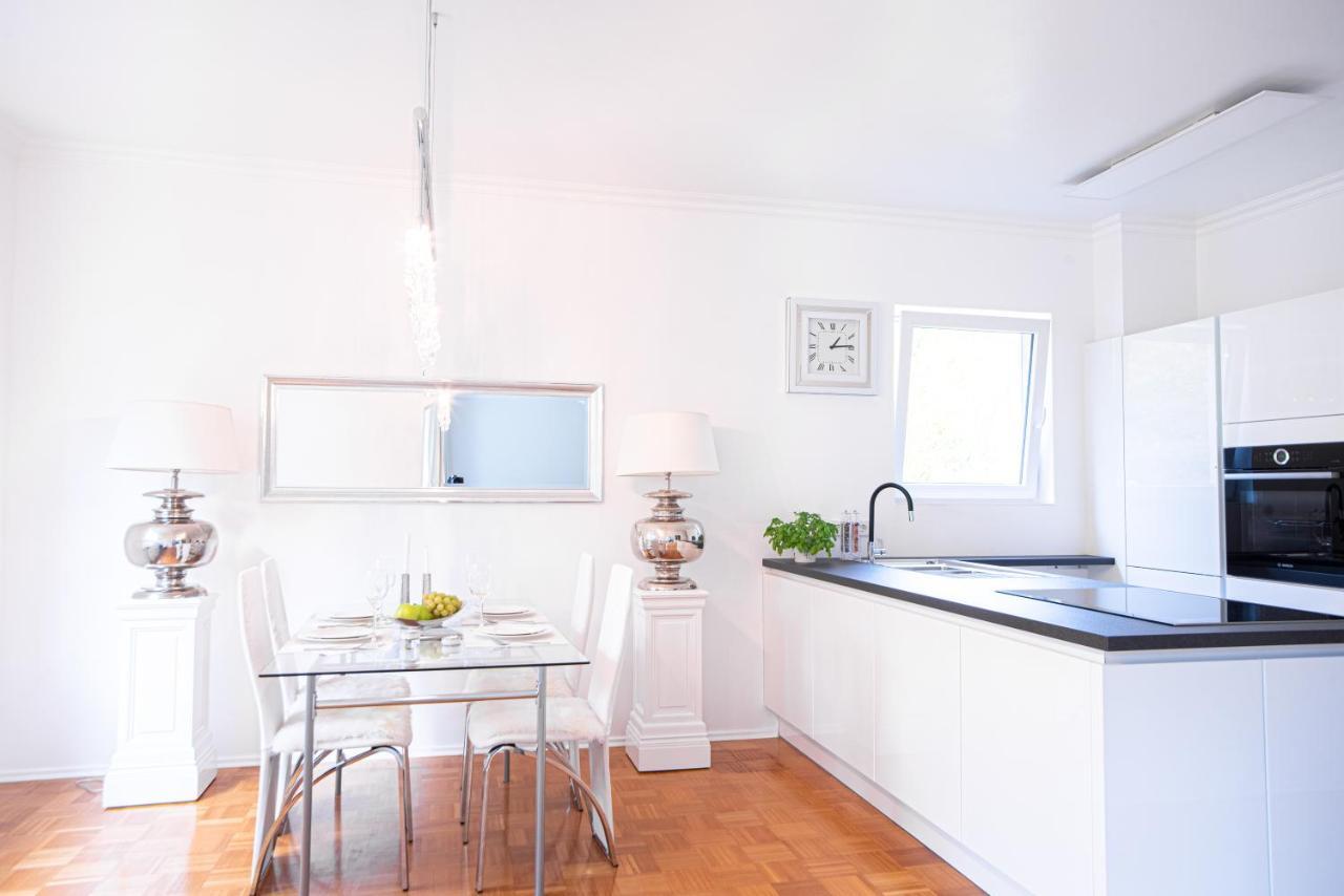 Family Apartment City Center באדן-באדן מראה חיצוני תמונה